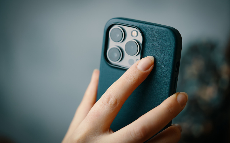 Comparing iPhone vs. Android with Tuckersmith Communications